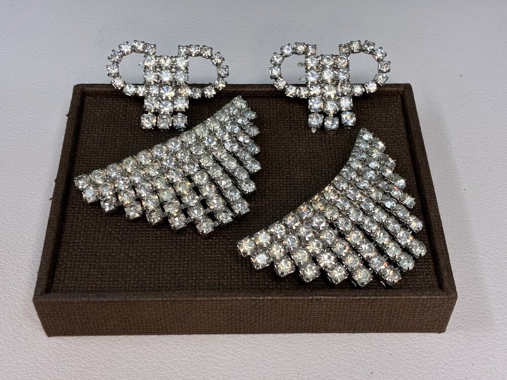 Vintage Silver tone Prong Set Rhinestone Shoe Clip 2 Pair Set. Large And Bow